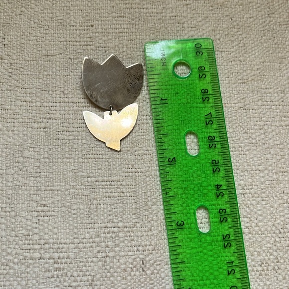 SENSATIONAL!!! You will never find another! Tulip dangle earrings - Picture 4 of 9